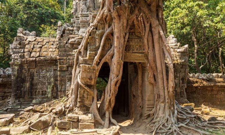 Hidden Gems Beyond the Popular Spots